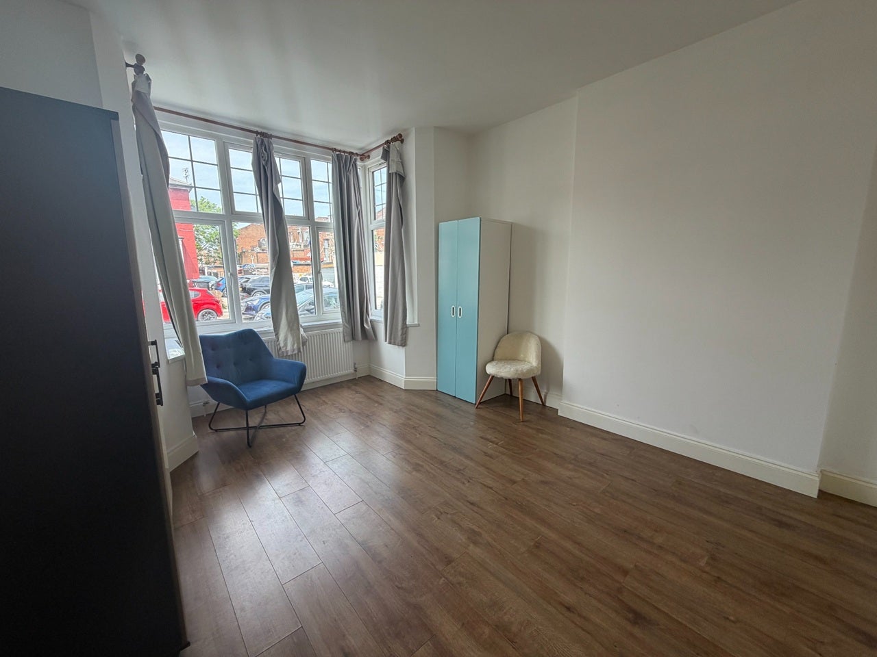 Flat Sidney Avenue in Greater London