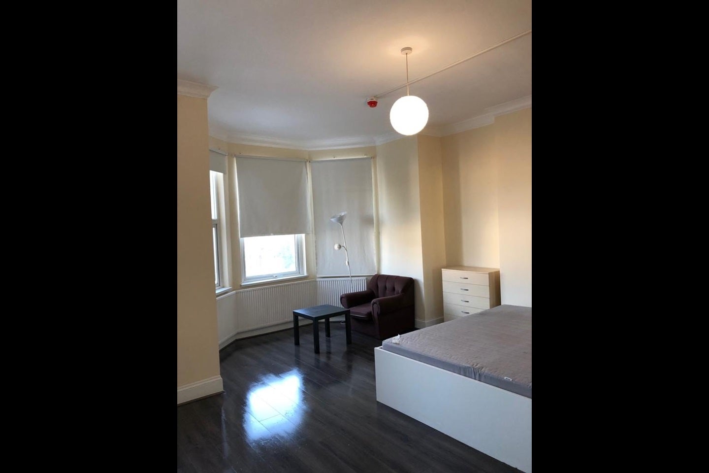 Room North Hill in London