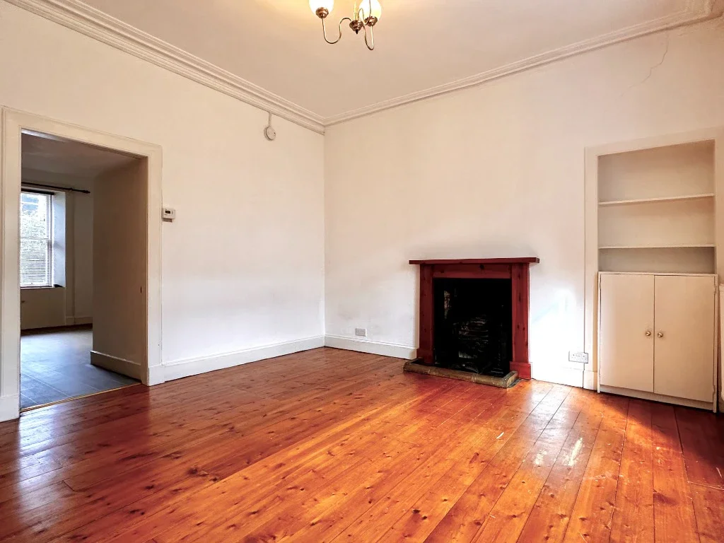 Flat Dunrobin Place in City of Edinburgh