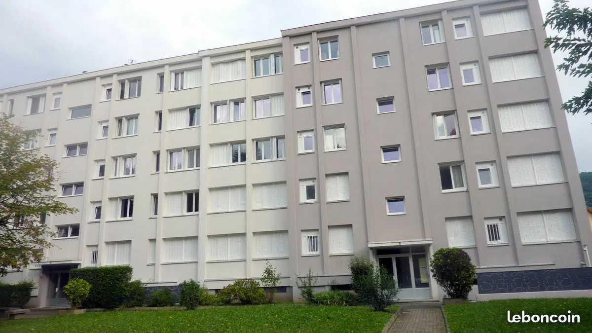 Chambre Rue de la Cerisaie à Saint-Martin-d'Hères