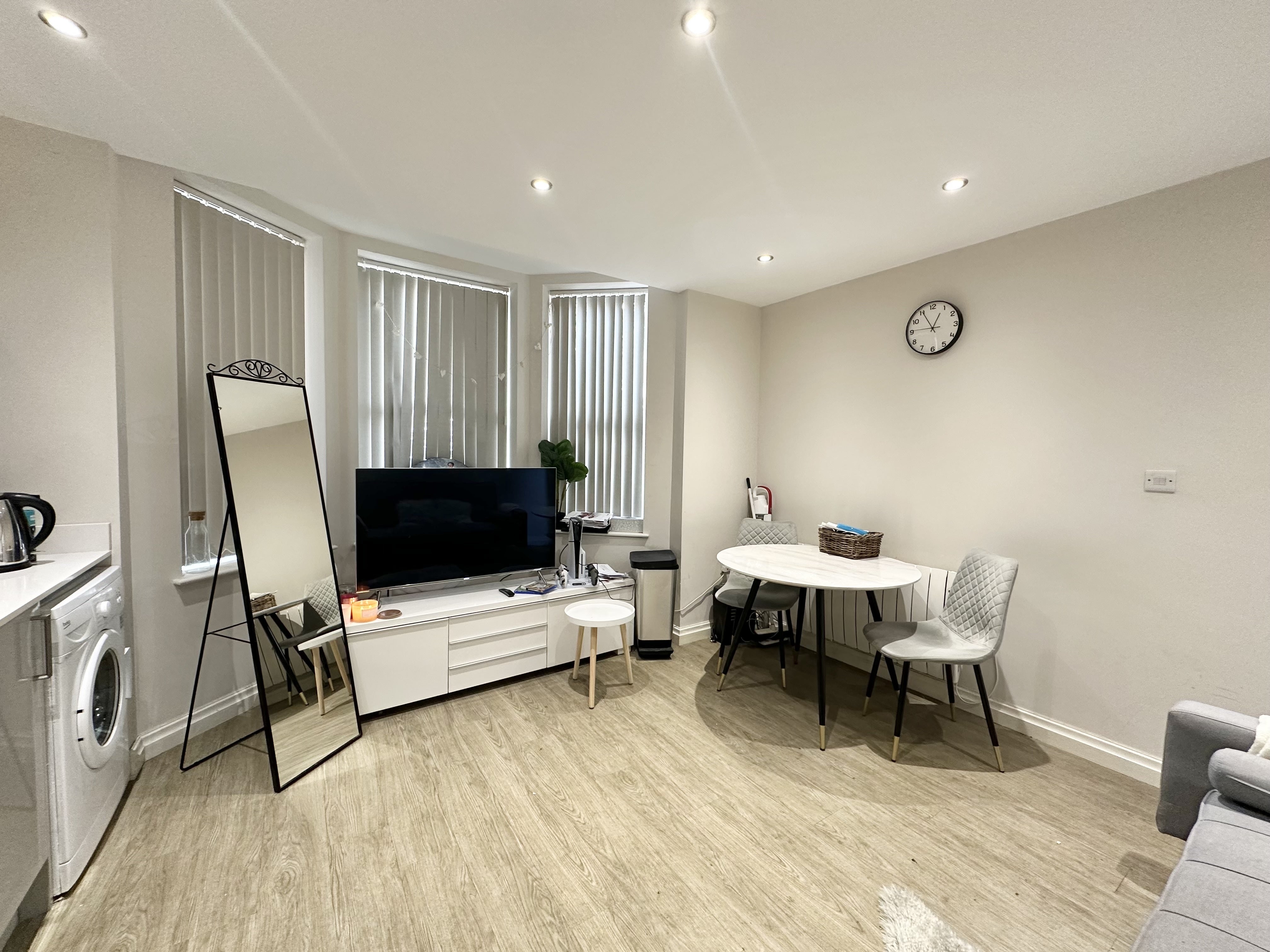 Flat Lismore Road in Sheffield