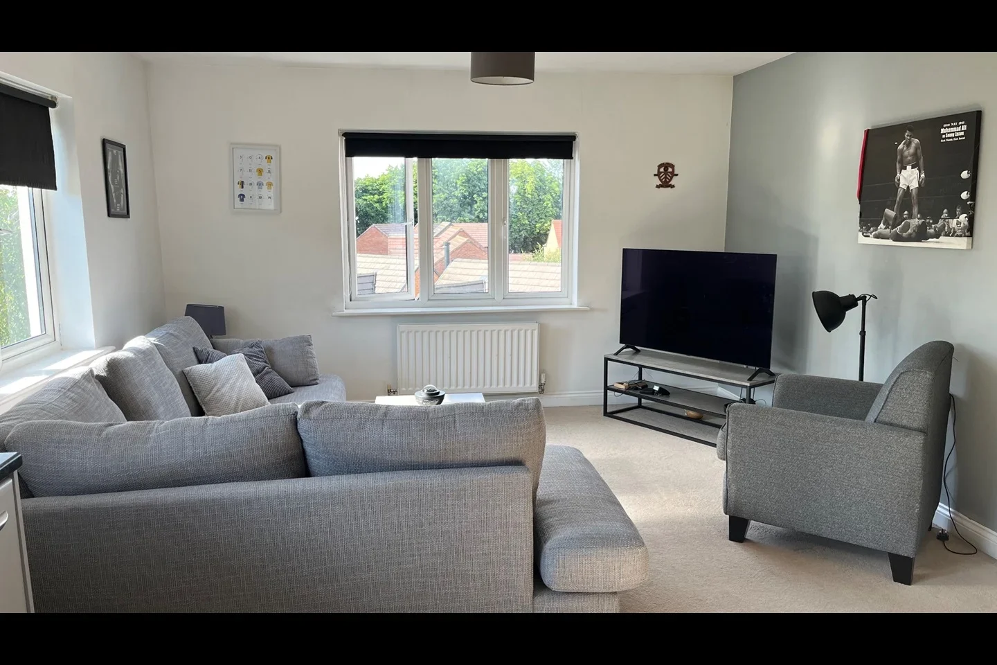 Flat Cedar Drive in Leeds