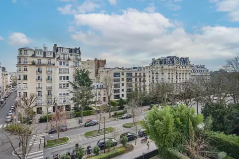 Appartement Rue Jacques Dulud à Neuilly-sur-Seine