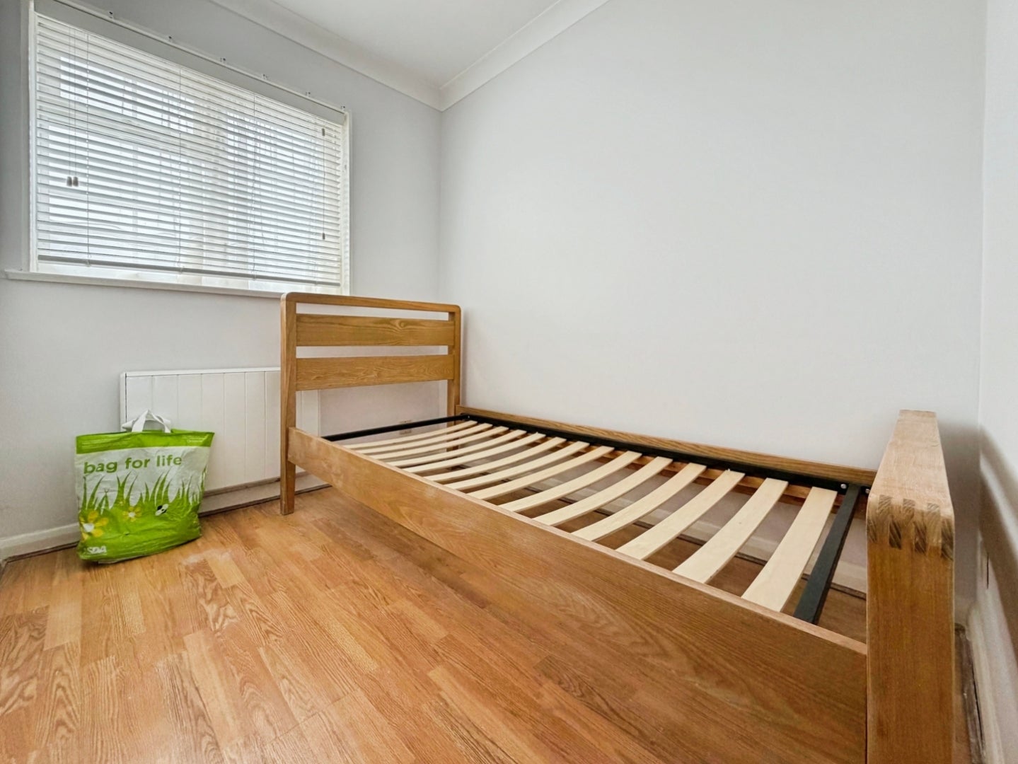 House Brompton Close in Greater London