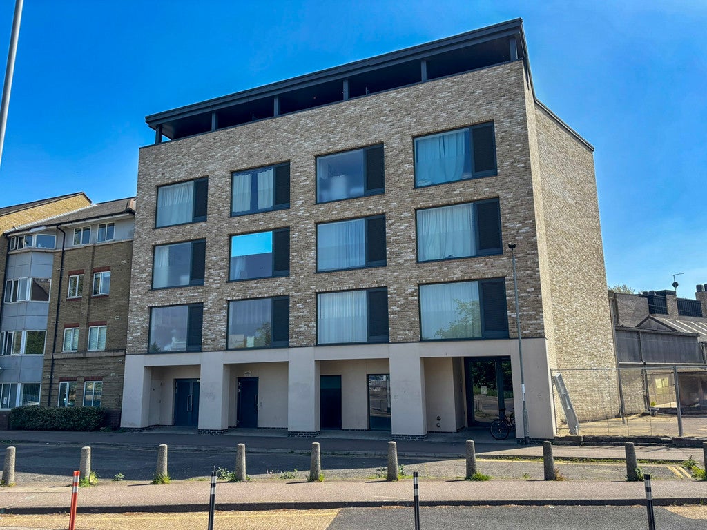 Flat East Road in Cambridge