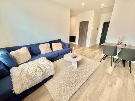 Flat Silver Street in Bury