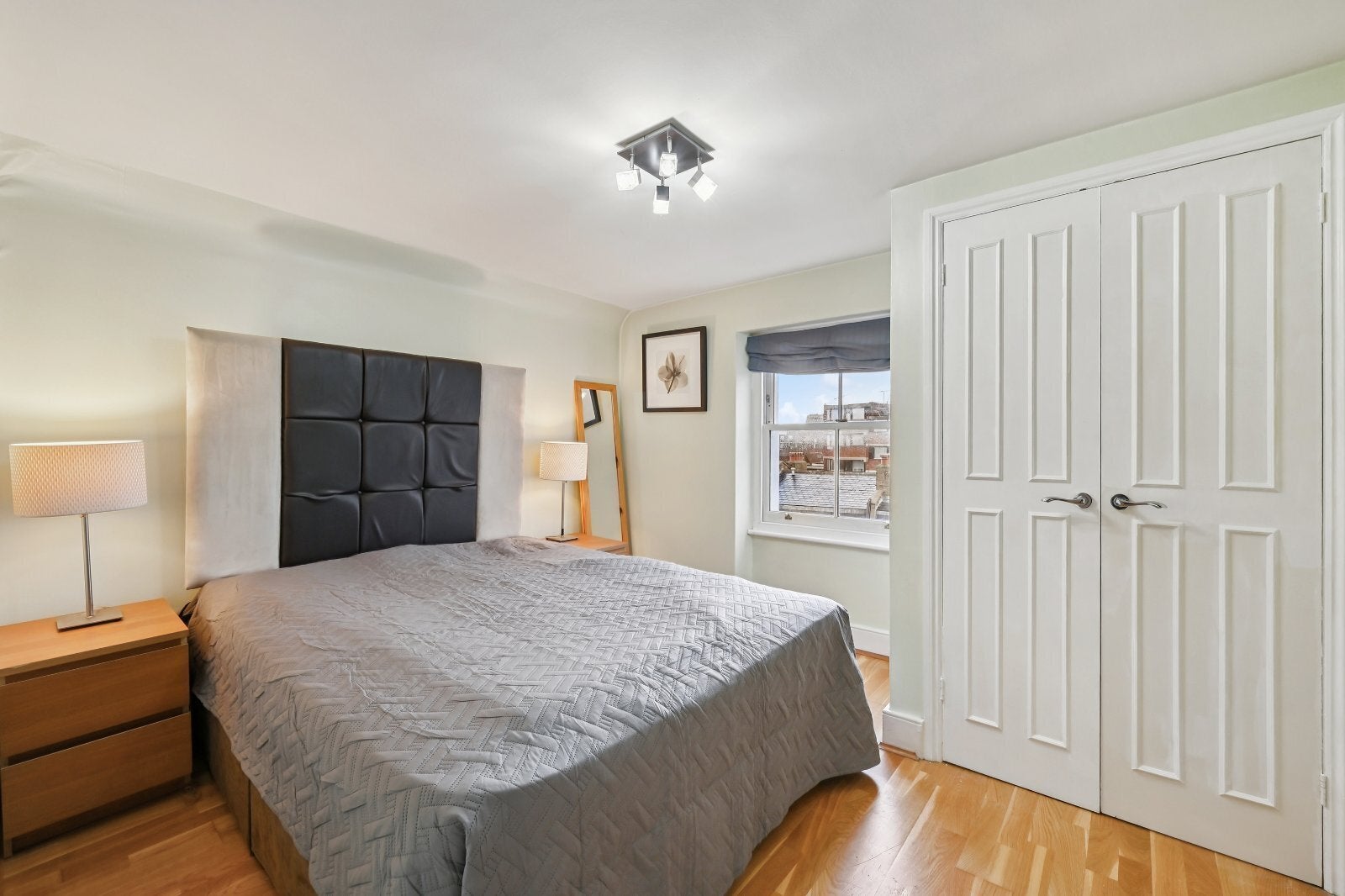 Flat Belgrave Road in City of Westminster