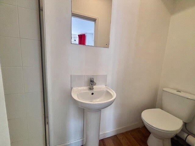 Room Shelley Street in Swindon