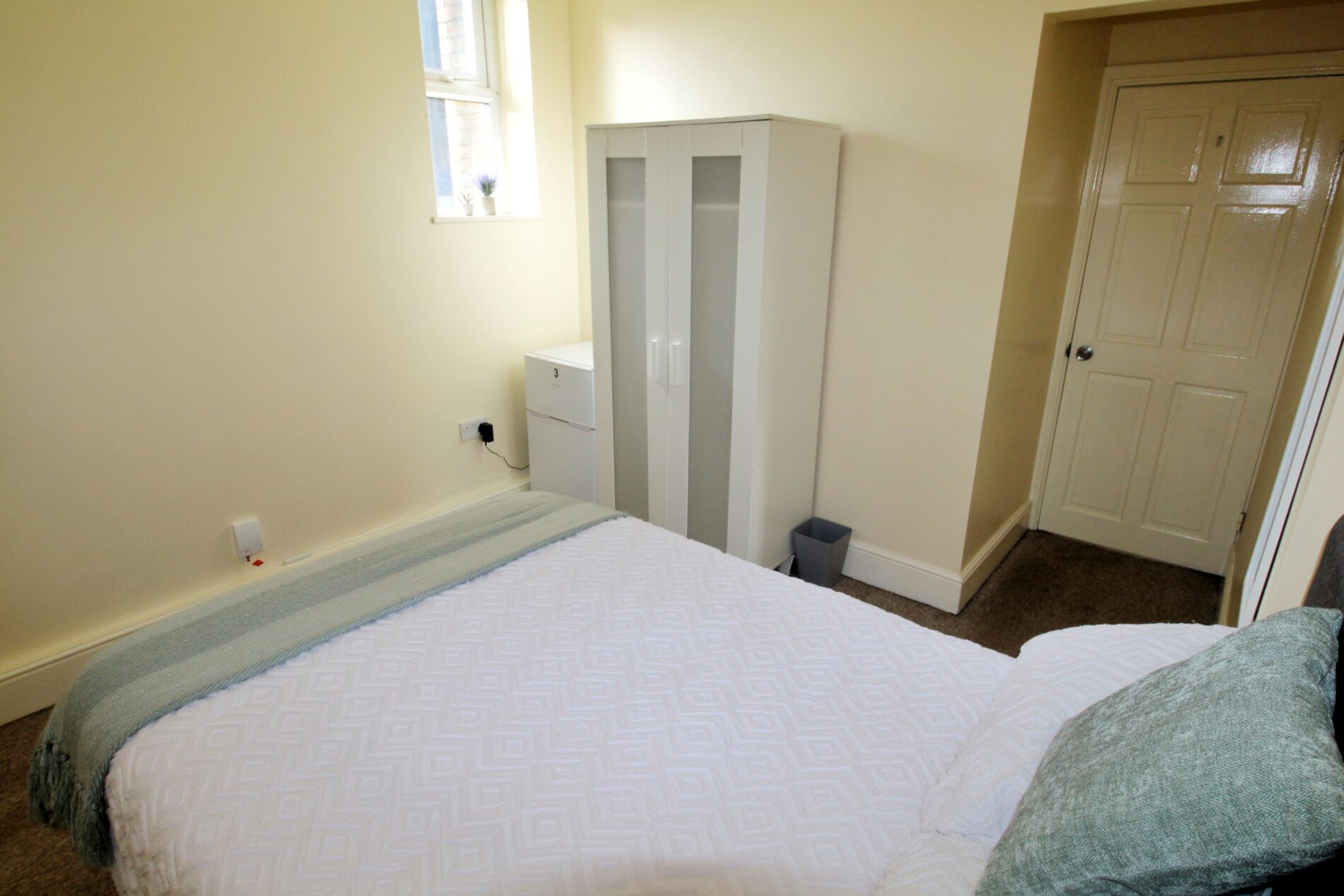 Room Carholme Road in Lincoln