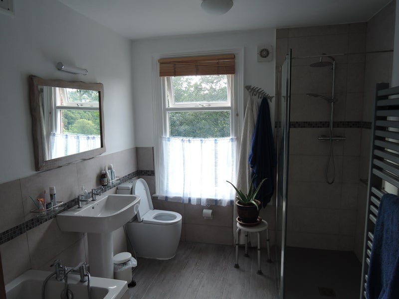 Room Hunter House Road in Sheffield