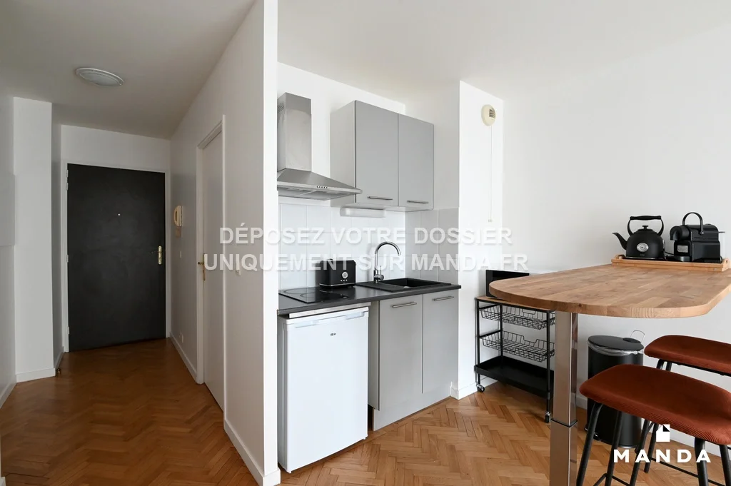 Flat Rue Saint-Lô in Courbevoie