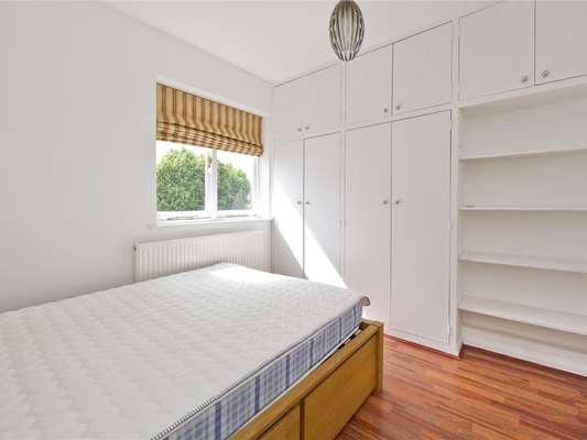 Flat Queensborough Terrace in City of Westminster
