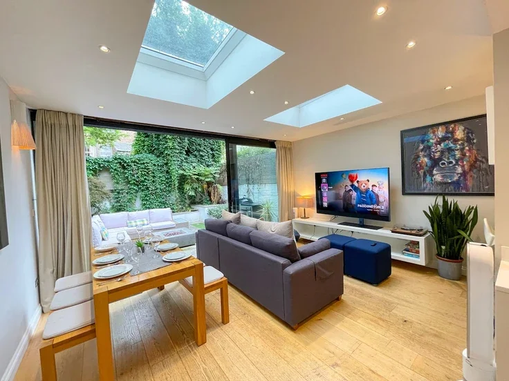 Flat Melrose Terrace in Greater London