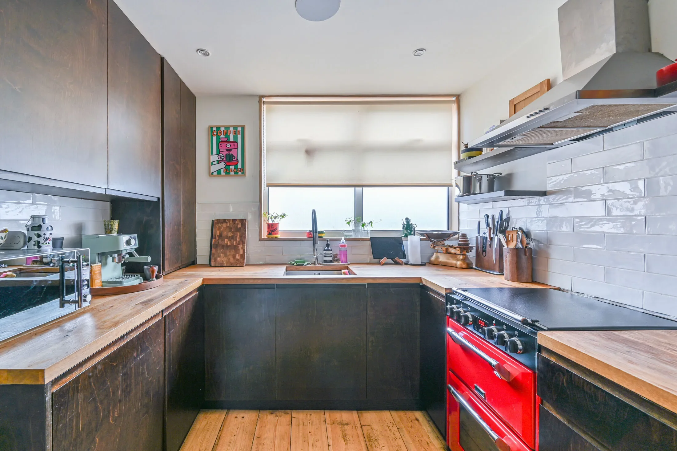House Blenheim Gardens in Greater London