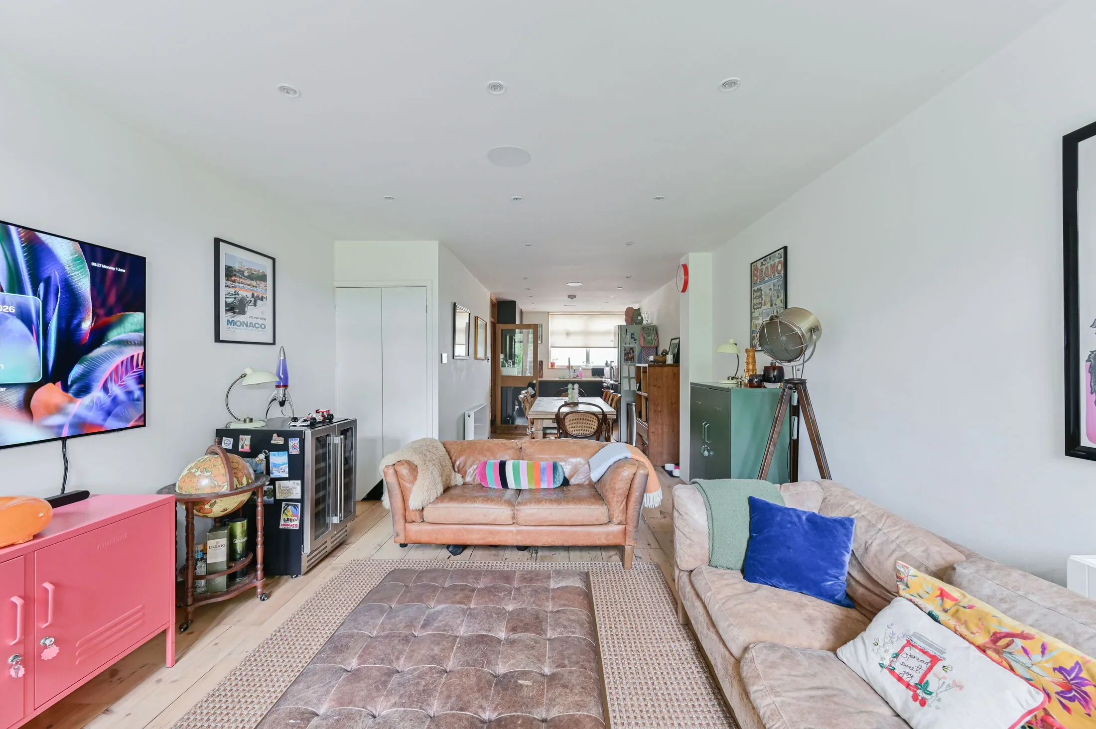 House Blenheim Gardens in Greater London