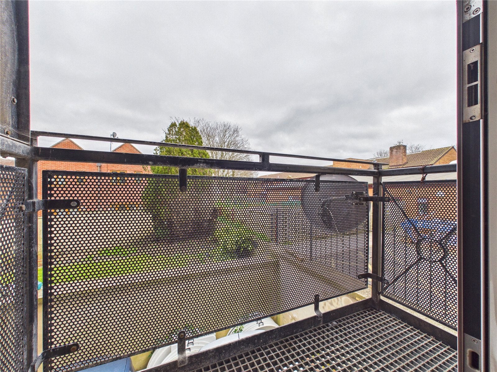 Flat Avonvale Road in Bristol
