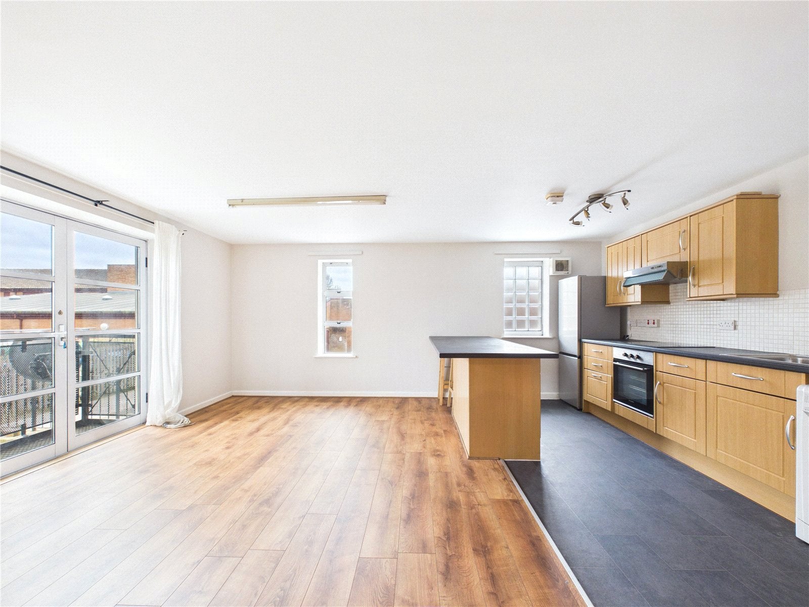 Flat Avonvale Road in Bristol
