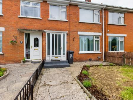 House Larkfield Gardens in Belfast
