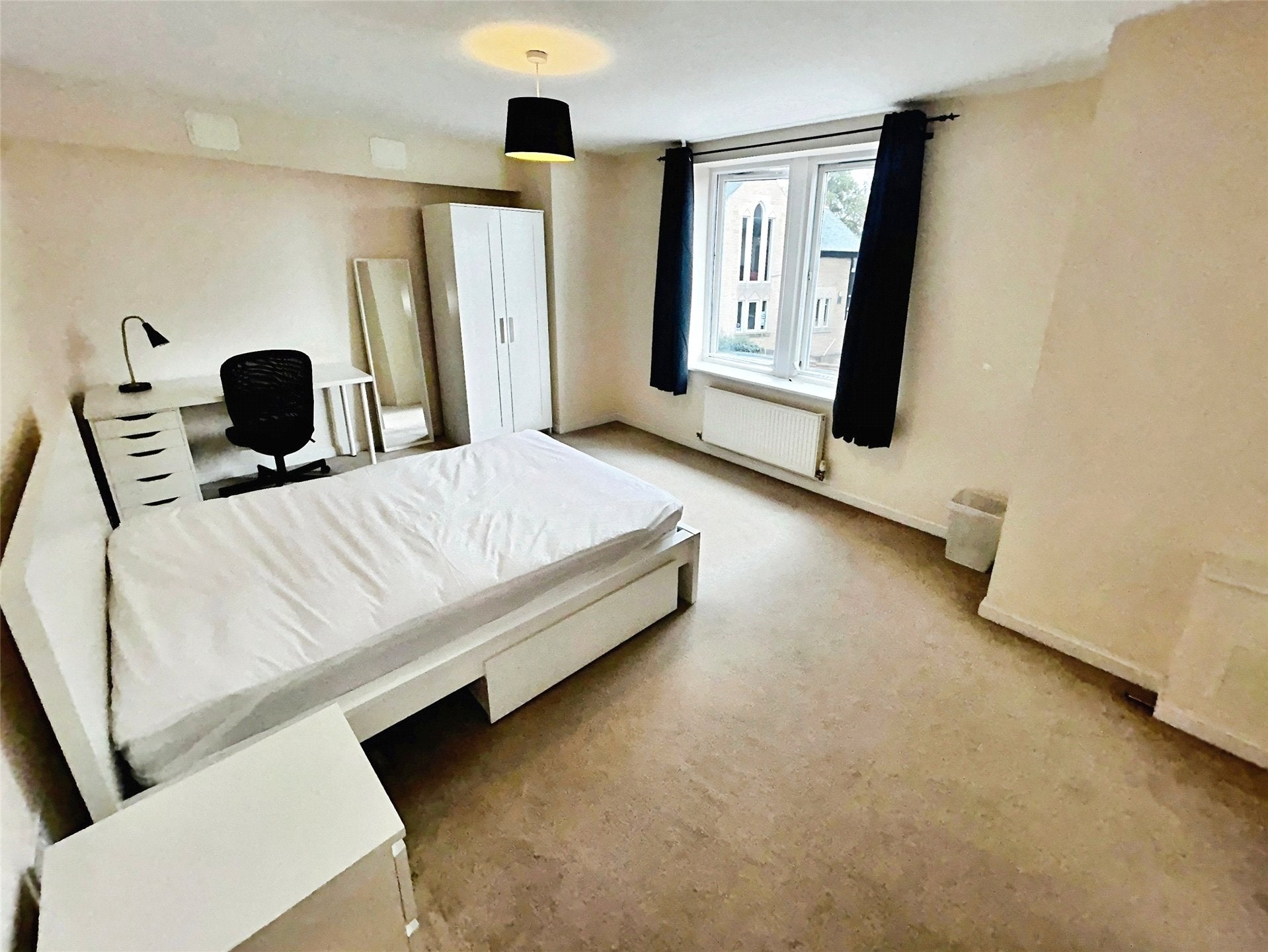 Flat Monument Court in Durham