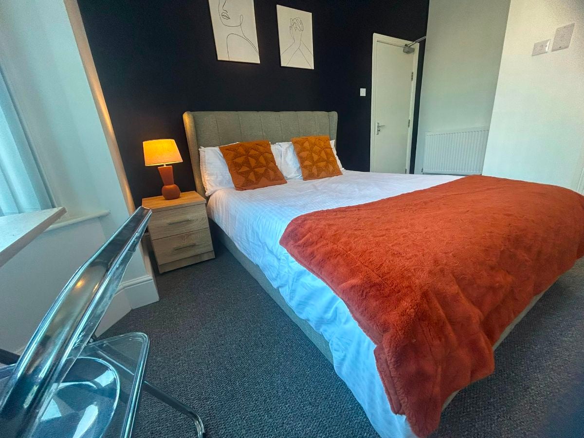 Room Grimsby Road in Cleethorpes