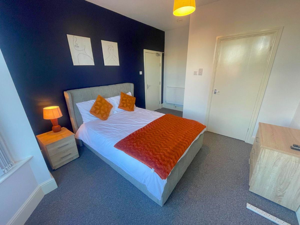 Room Grimsby Road in Cleethorpes
