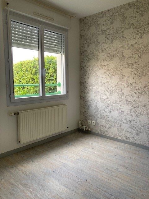 Flat Rue de la Haute Payre in Jaunay-Marigny