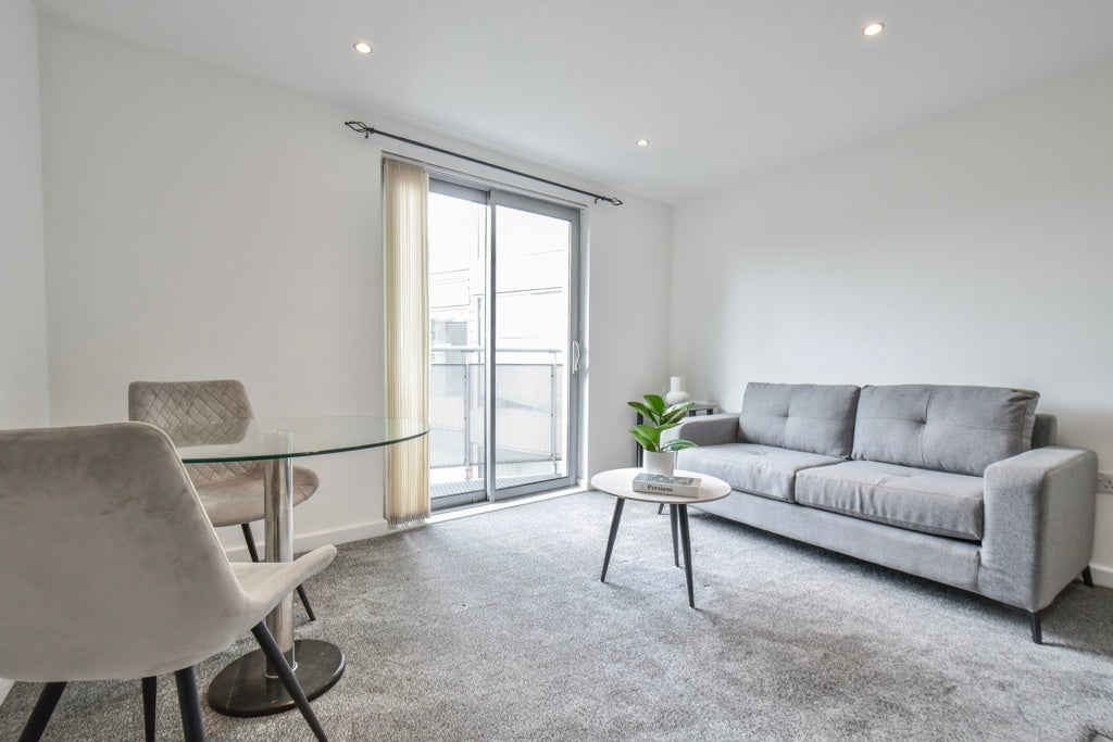 Flat Aire Quay in Leeds