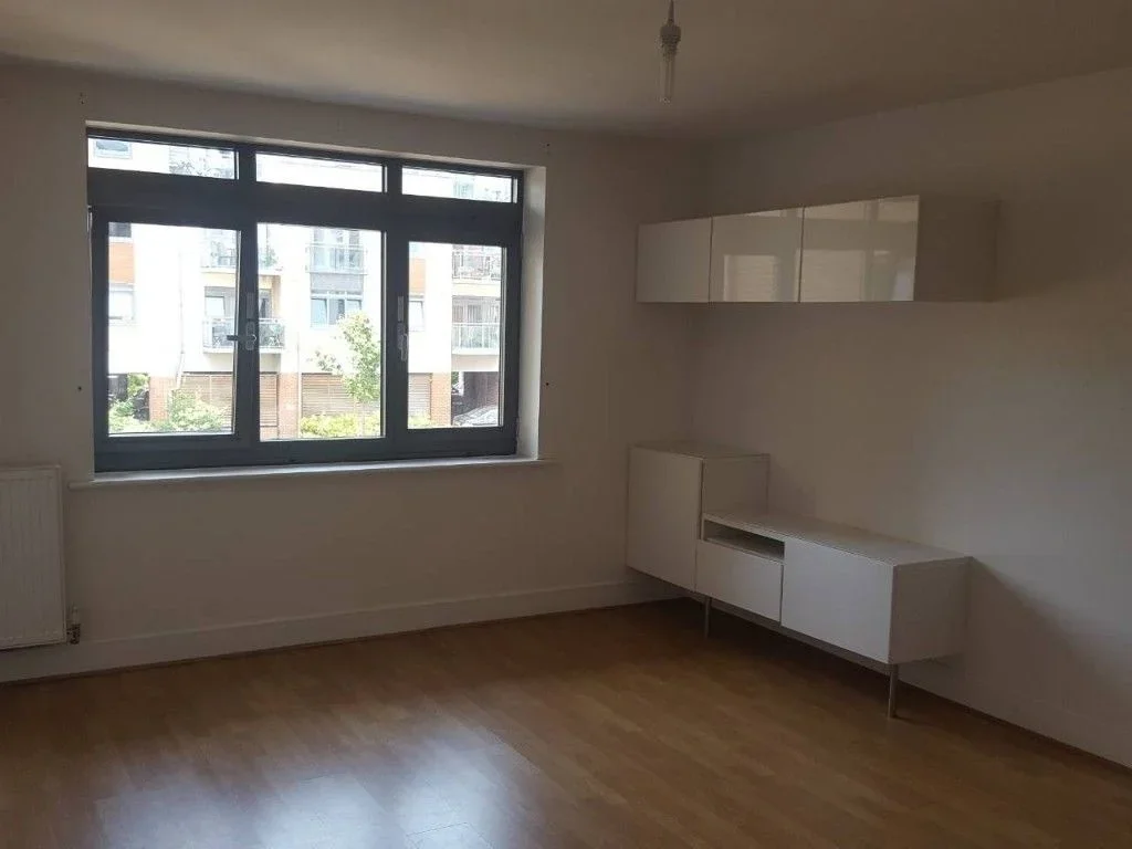 Flat Wallis Place in Maidstone