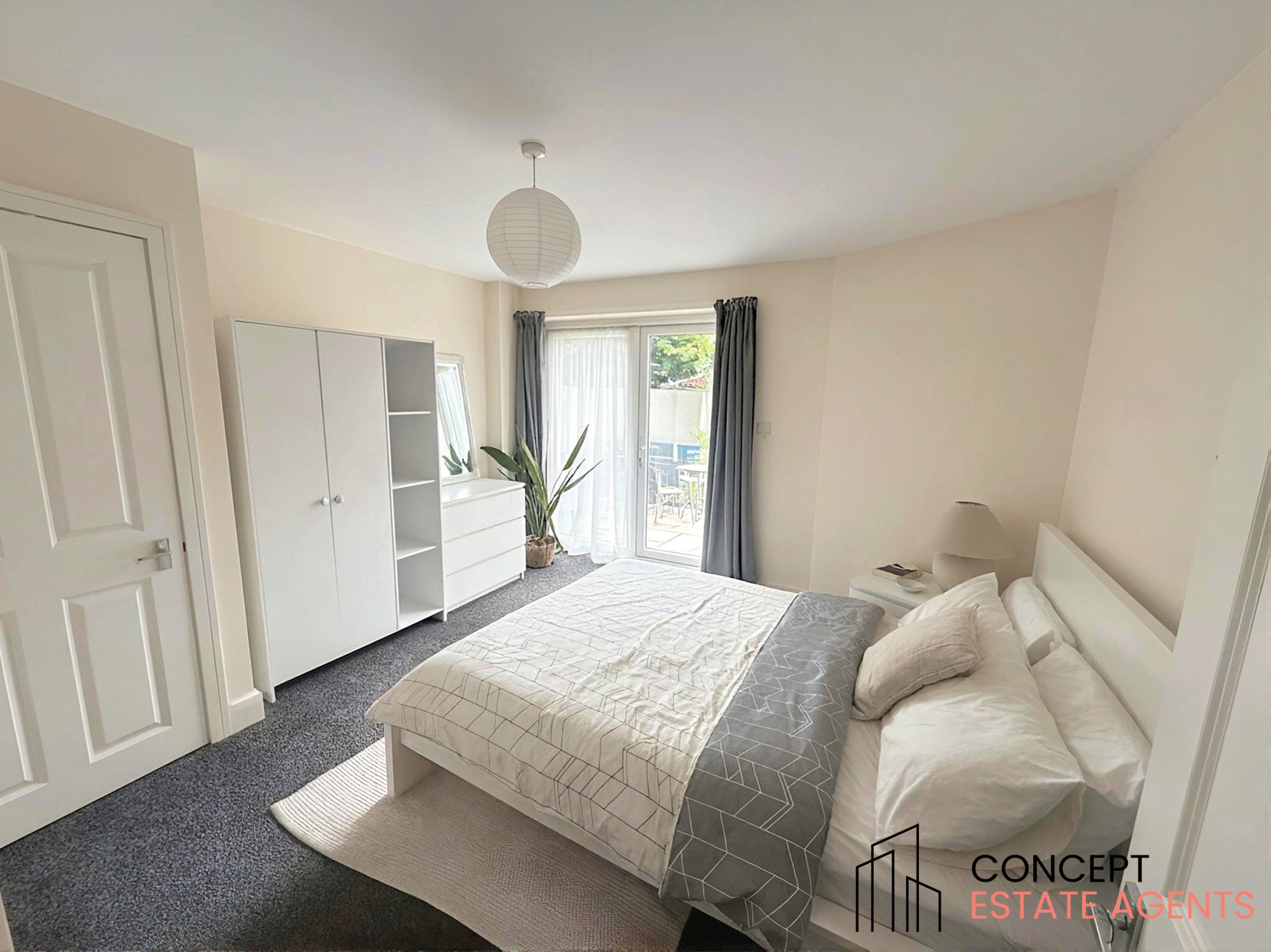 Flat East Hill in Greater London