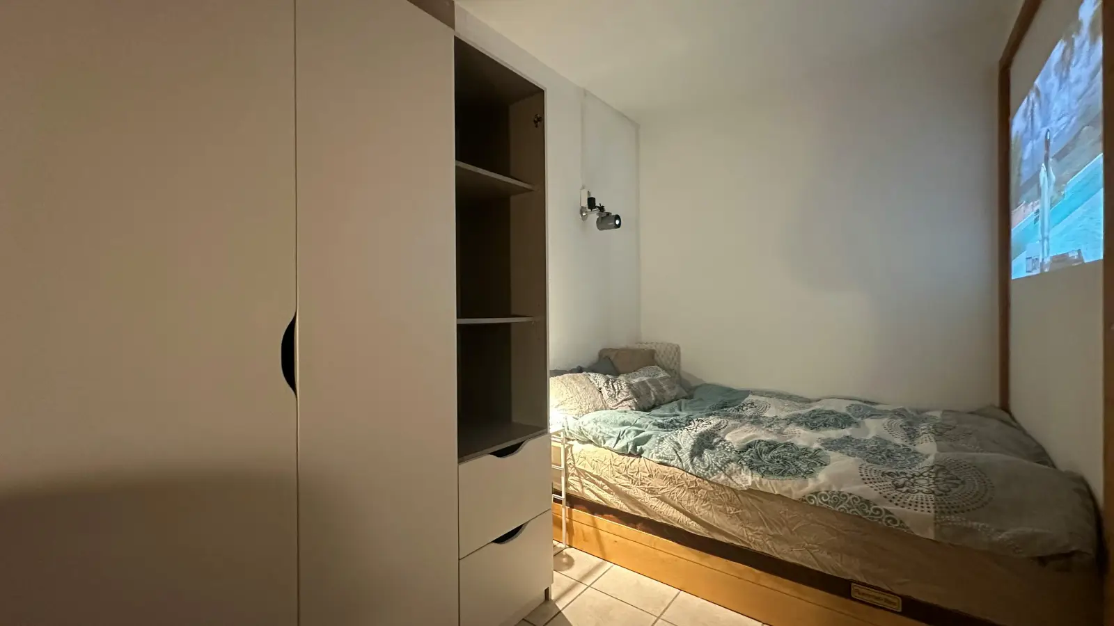 Zimmer Meisenweg in Köln