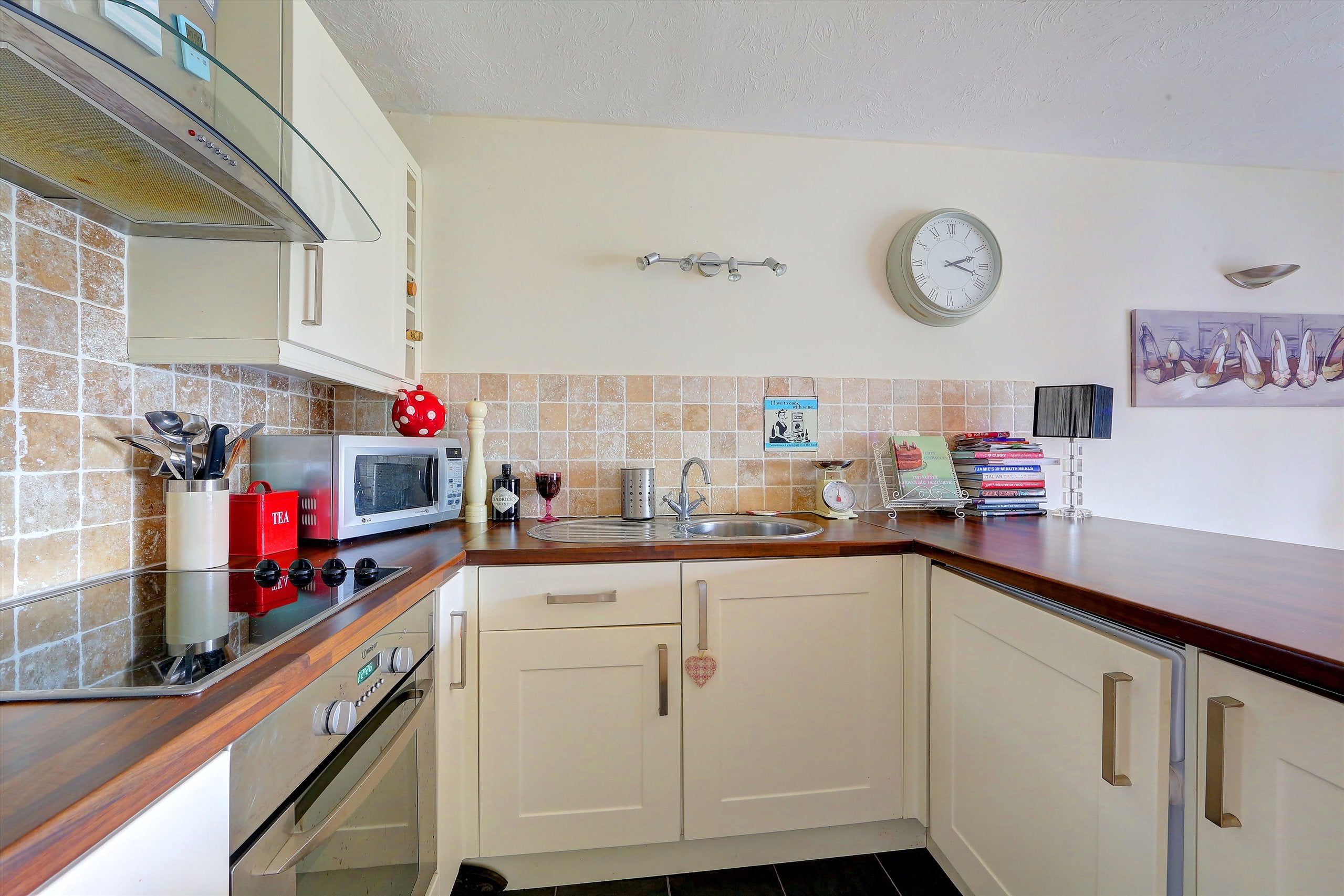 Flat Limetree Walk in Greater London