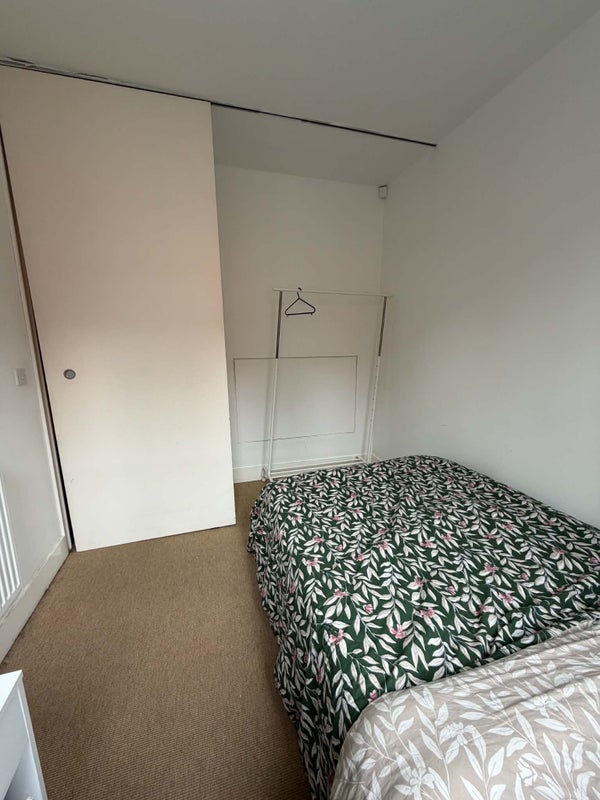 Room Reservoir Street in Salford