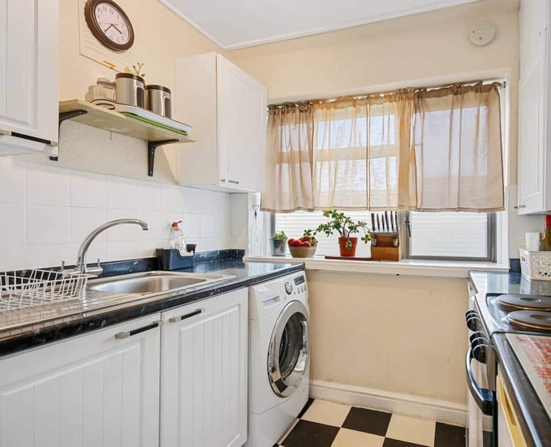 Room Byards Croft in Greater London