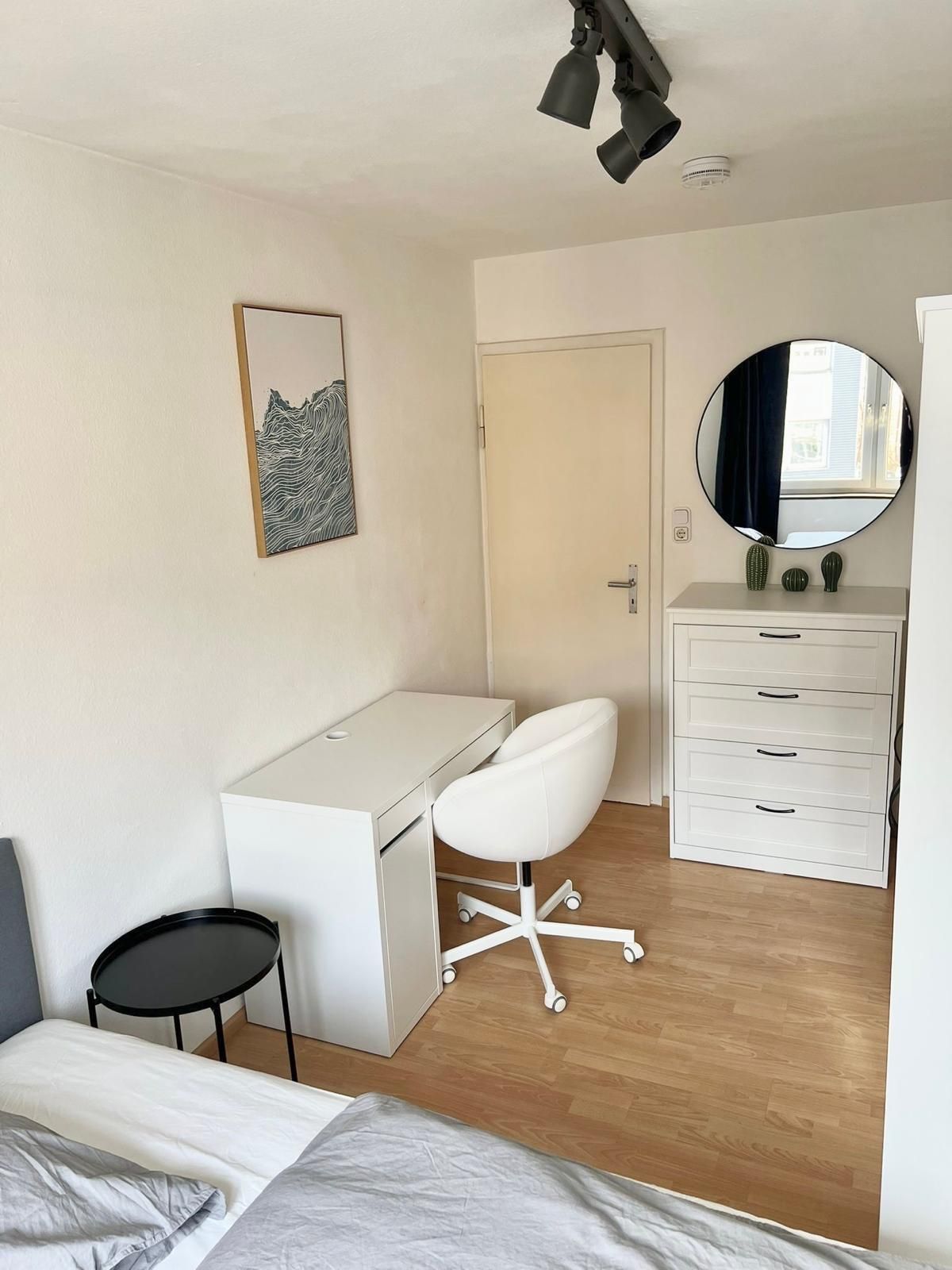 Zimmer Charlottenstraße in Stuttgart