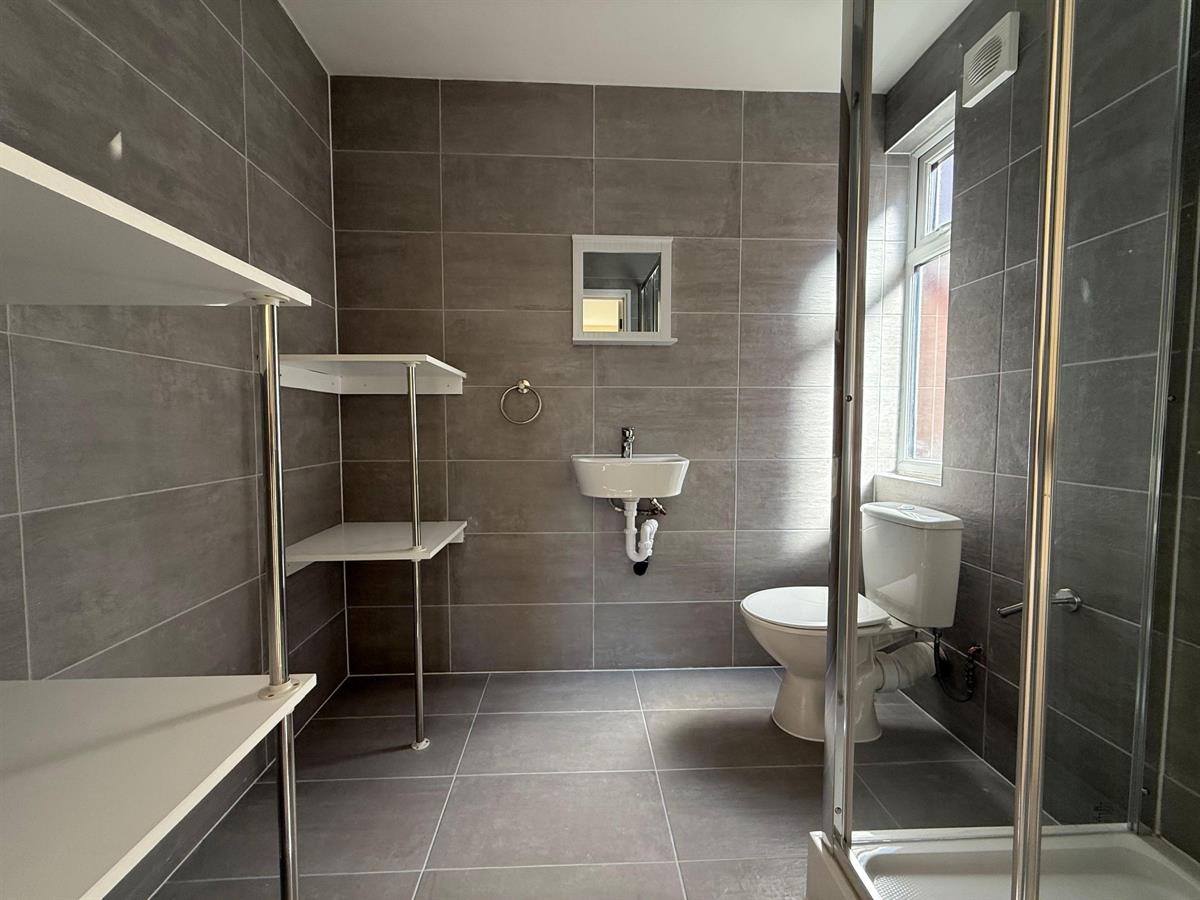 Room Welldon Crescent in Greater London