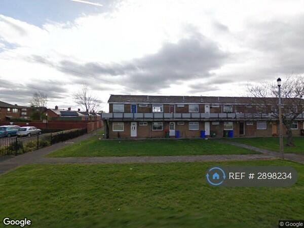 Flat Holystone Avenue in Newsham