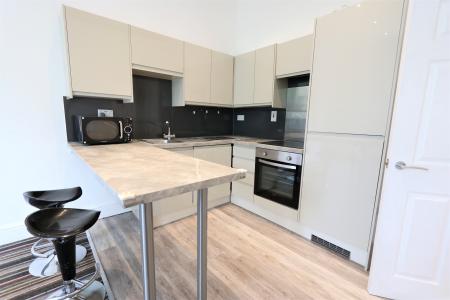 Flat St Mary's Terrace in Royal Leamington Spa