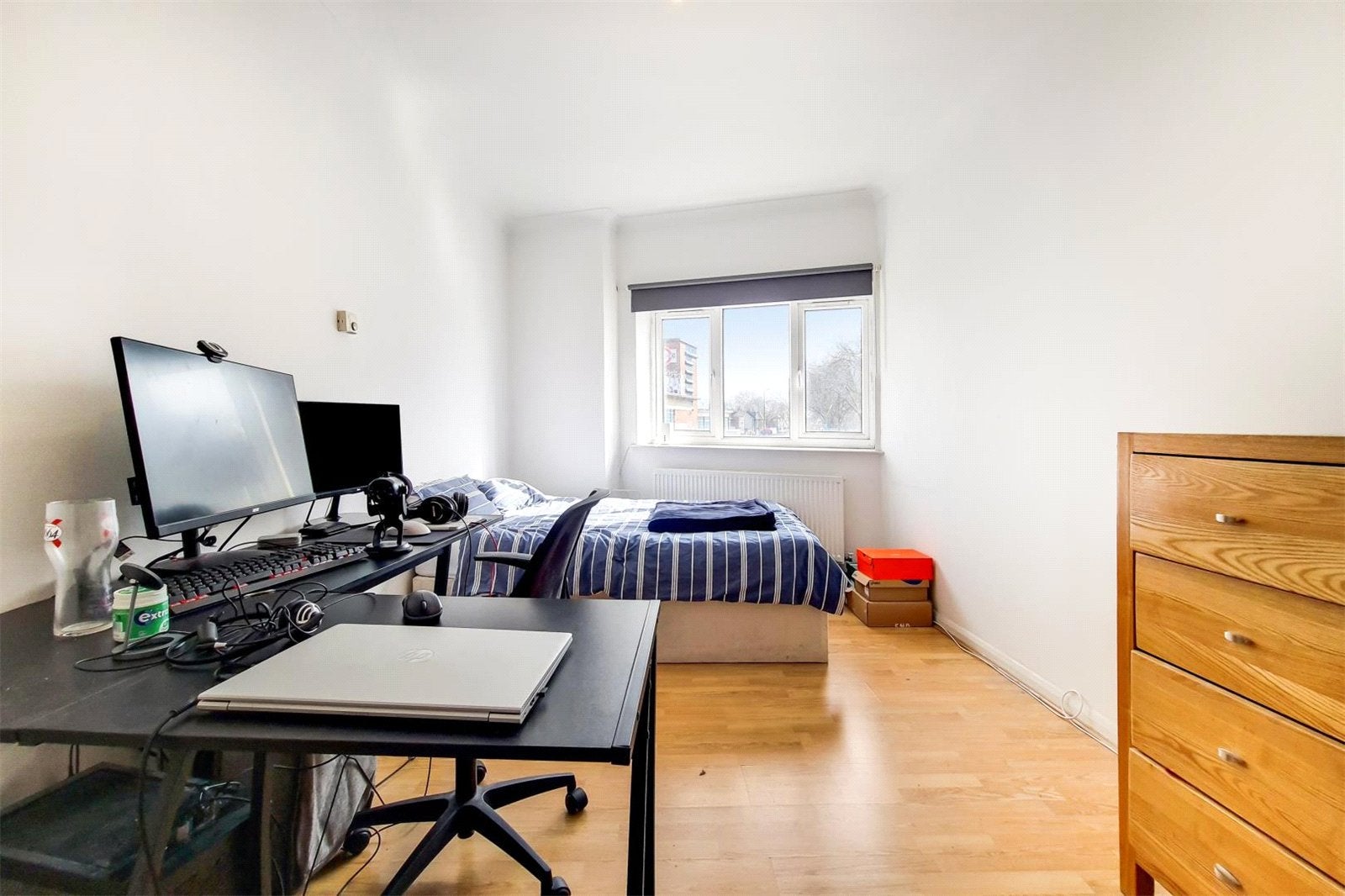 Flat Westbury Avenue in Greater London
