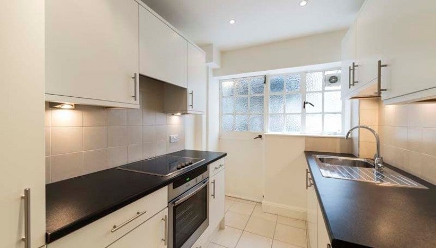 Flat Fulham Road in Greater London