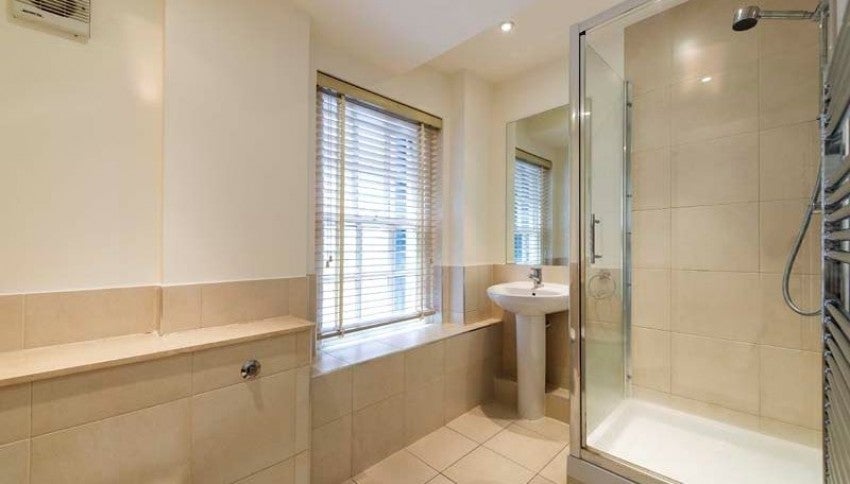 Flat Fulham Road in Greater London