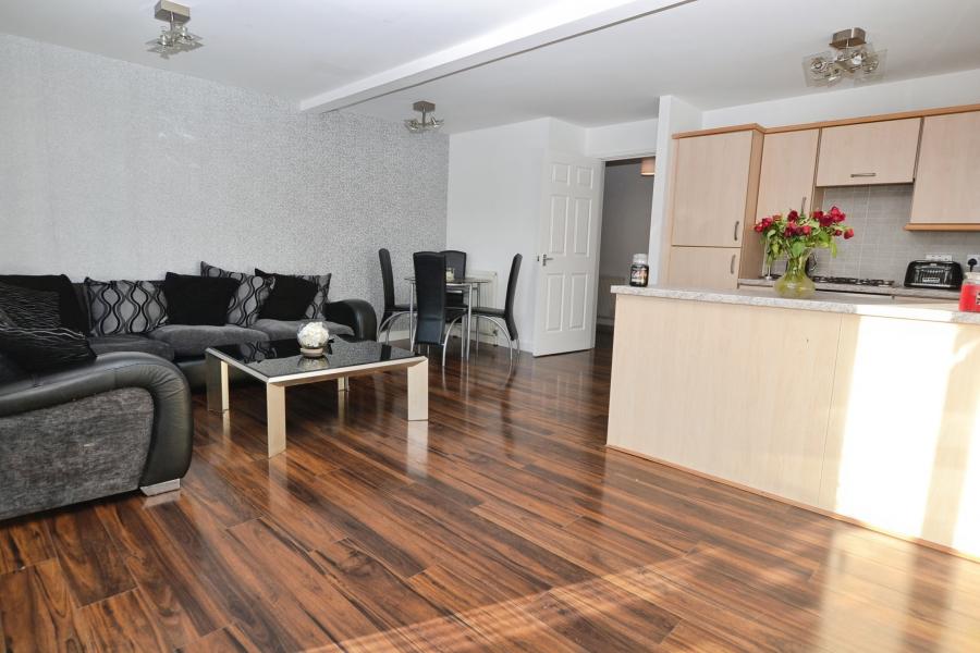 Flat Albion Gardens in City of Edinburgh
