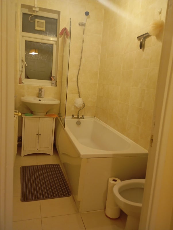 Room Bessborough Road in Greater London