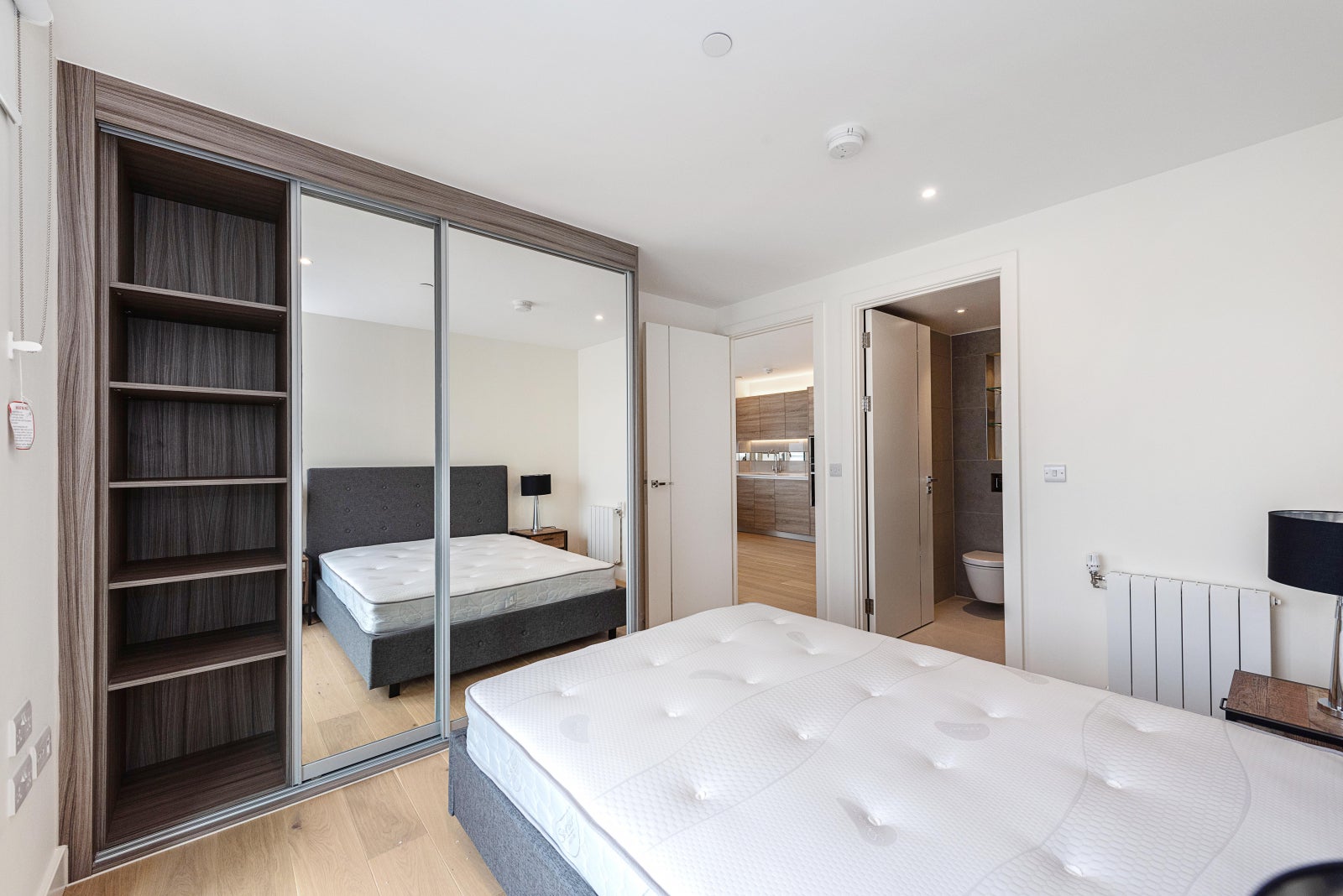 Flat Duke of Wellington Avenue in Greater London