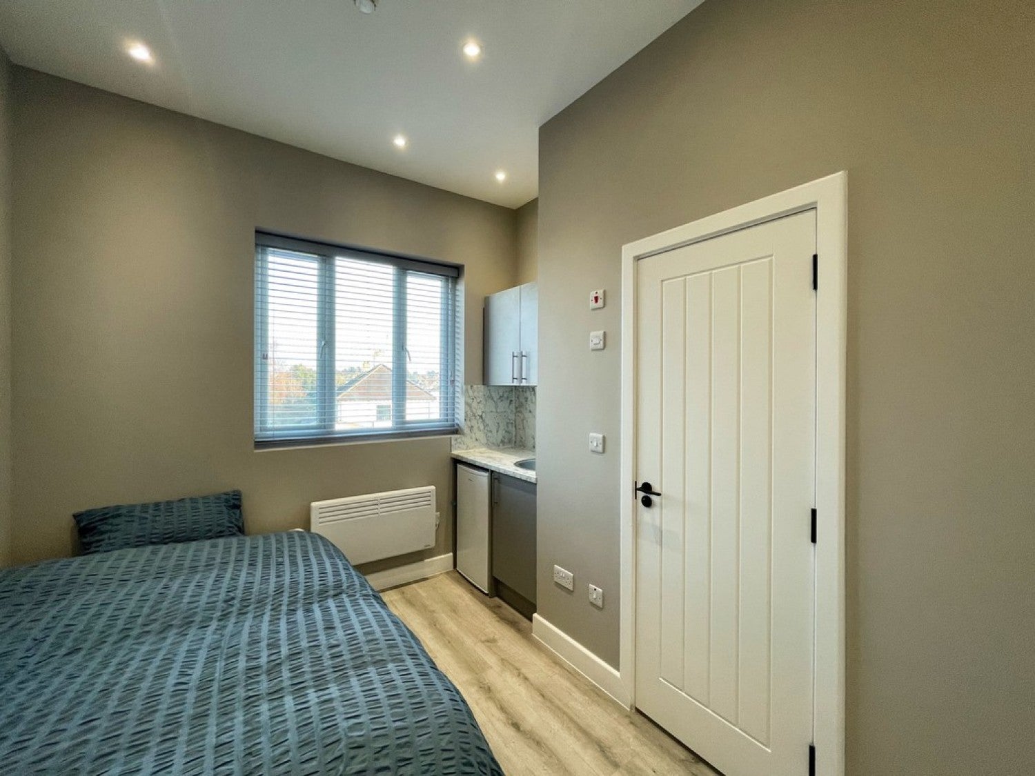 Room Hobleythick Lane in Southend-on-Sea