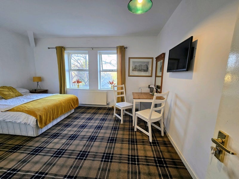Room Croxteth Road in Liverpool