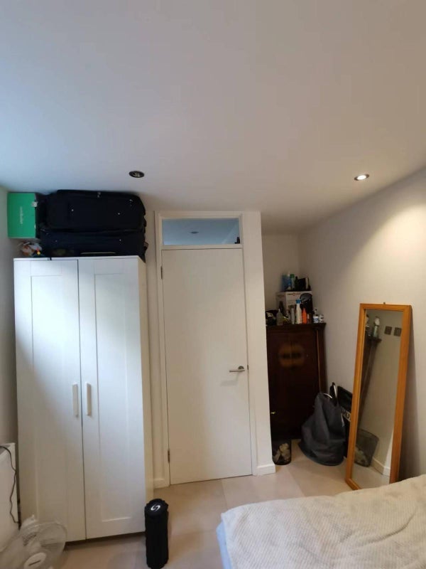 Room Dowdeswell Close in Greater London