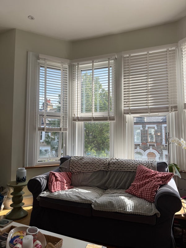 Flat Holmewood Road in Greater London