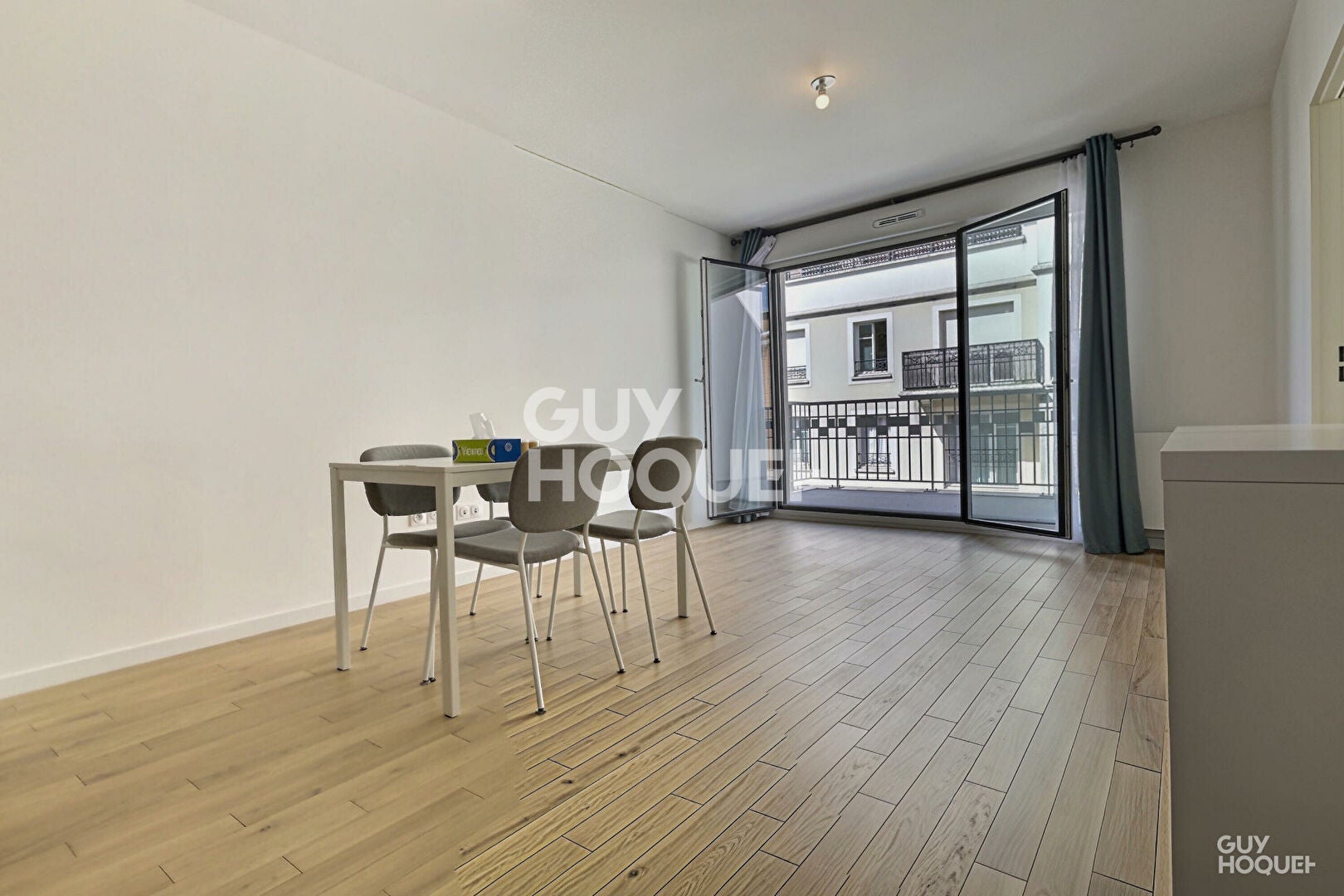 Flat Rue Bourgelat in Maisons-Alfort