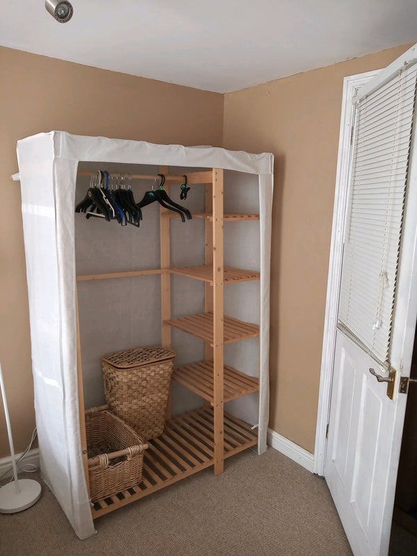 Room Whiteway Close in Bristol