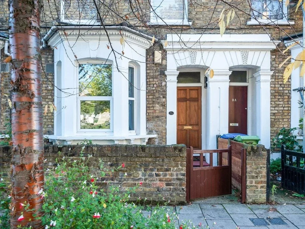 Flat Darwin Street in Greater London